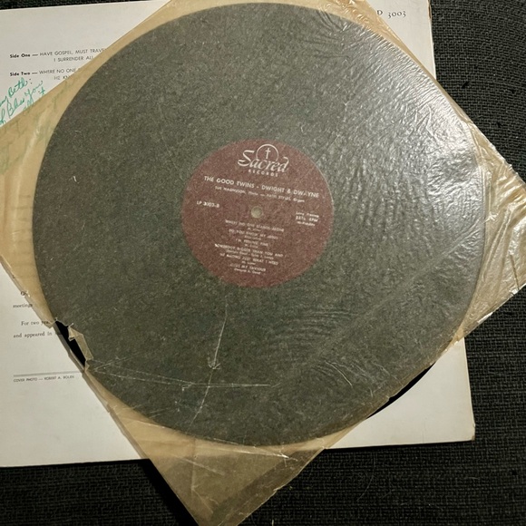 Vintage autographed The Good Twins Have Gospel - Must Travel -- Vinyl LP Record - Picture 5 of 10